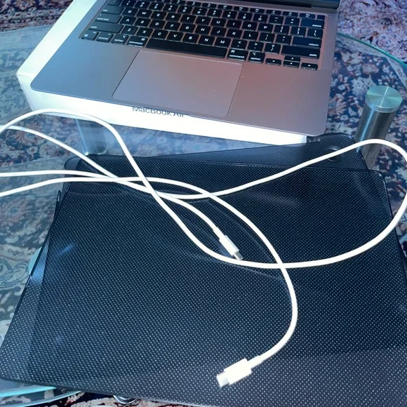 Mac book air..
